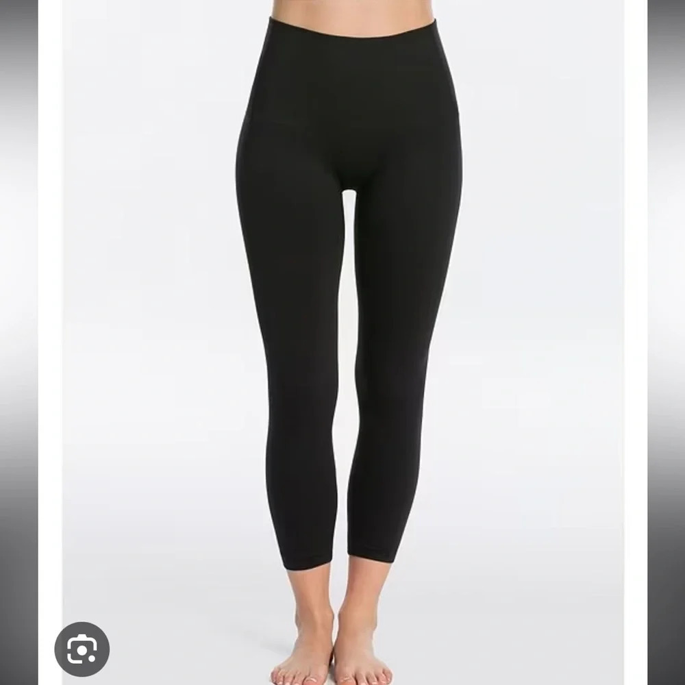NWOT Spanx Black Women's High-Waisted Leggings Medium